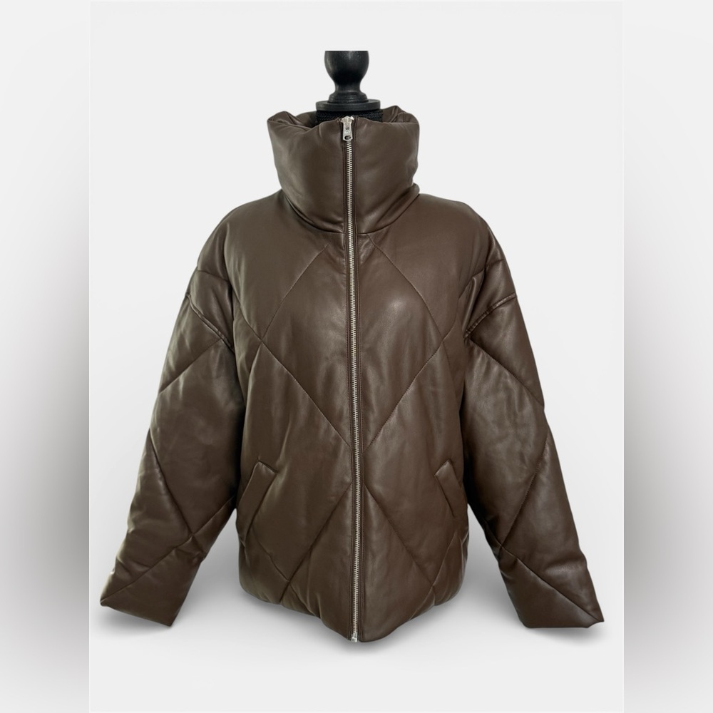 Abercrombie & Fitch Diamond Quilted Vegan Leather Oversized Puffer Coat Women M - Picture 9 of 13